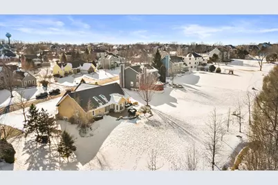 N54W16684  Ravenwood Dr, Menomonee Falls, WI 53051 - Photo 41