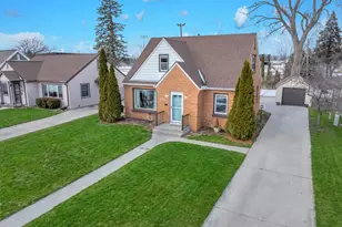 1112 Kensington Ave, Plymouth, WI 53073 - Photo 5