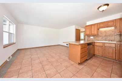 1310 S 7th St #1312, Milwaukee, WI 53204 - Photo 9