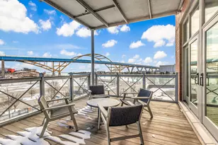 601 E Erie St, Milwaukee, WI 53202 - Photo 71