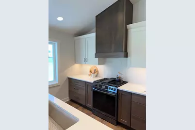 2857  Granite Ct, Sheboygan, WI 53081 - Photo 5