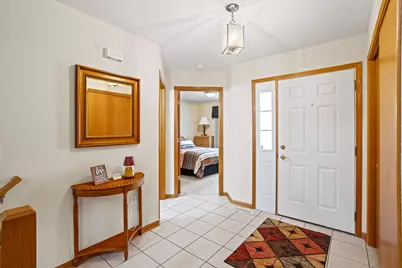 5015  Kingdom Ct, Racine, WI 53402 - Photo 5