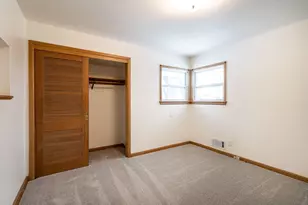 3401 W Wanda Ave, Milwaukee, WI 53221 - Photo 17