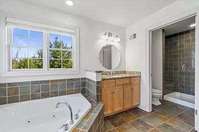 N37W22910  Wyndemere Dr, Pewaukee, WI 53072 - Photo 19