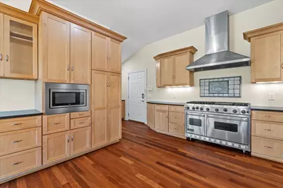 N37W22910  Wyndemere Dr, Pewaukee, WI 53072 - Photo 13