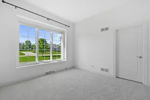 N37W22910 Wyndemere Dr, Pewaukee, WI 53072 - Photo 23