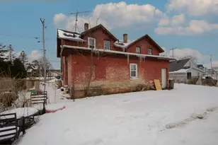 504 E Division St, Watertown, WI 53098 - Photo 7