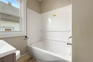 4672 N 40th St, Milwaukee, WI 53209 - Photo 5