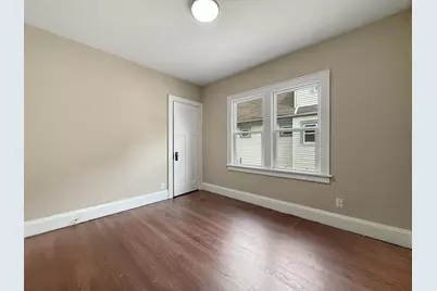 4672 N 40th St, Milwaukee, WI 53209 - Photo 9