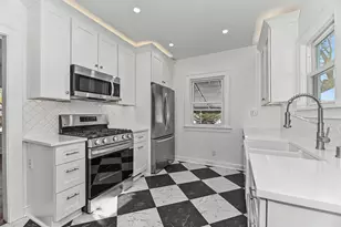 419 17th St, Racine, WI 53403 - Photo 17