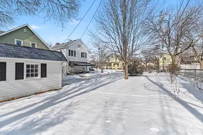 419  17th St, Racine, WI 53403 - Photo 35