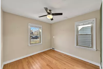 2472 N 73rd St, Wauwatosa, WI 53213 - Photo 15