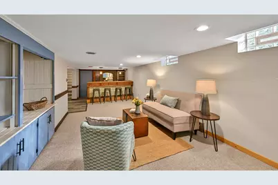 2472 N 73rd St, Wauwatosa, WI 53213 - Photo 21