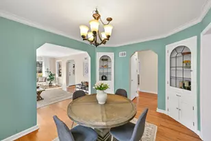 2472 N 73rd St, Wauwatosa, WI 53213 - Photo 9