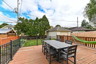 2472 N 73rd St, Wauwatosa, WI 53213 - Photo 29