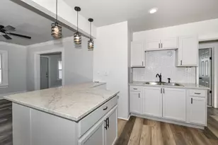 5327 W Wright St, Milwaukee, WI 53210 - Photo 11