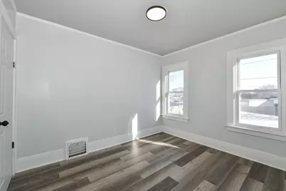 5327 W Wright St, Milwaukee, WI 53210 - Photo 17