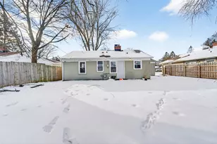 5720 W Thurston Ave, Milwaukee, WI 53218 - Photo 3