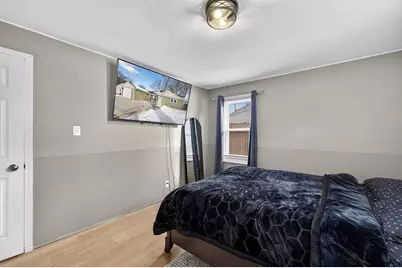 5720 W Thurston Ave, Milwaukee, WI 53218 - Photo 13