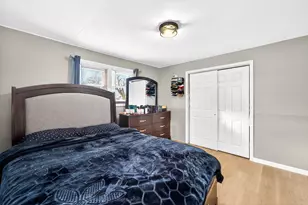 5720 W Thurston Ave, Milwaukee, WI 53218 - Photo 11