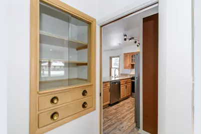 7028 W Crawford Ave, Milwaukee, WI 53220 - Photo 7