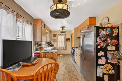 7849  Pershing Blvd, Kenosha, WI 53142 - Photo 9