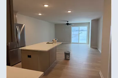 W219N16267  Primrose Ct, Jackson, WI 53037 - Photo 3