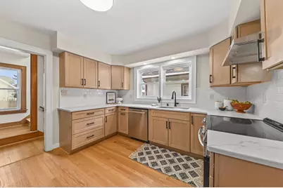 1468 S 54th St, West Milwaukee, WI 53214 - Photo 11