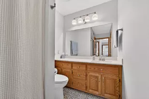 9615 W Huntington Dr, Mequon, WI 53097 - Photo 13