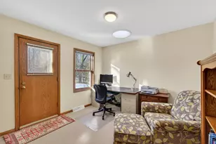 9615 W Huntington Dr, Mequon, WI 53097 - Photo 17