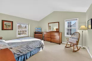 9615 W Huntington Dr, Mequon, WI 53097 - Photo 11