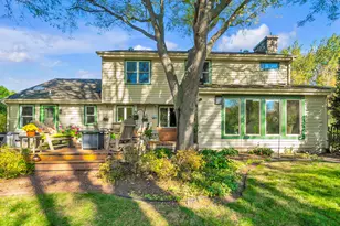 9615 W Huntington Dr, Mequon, WI 53097 - Photo 29