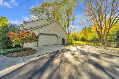 9615 W Huntington Dr, Mequon, WI 53097 - Photo 25
