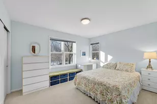 9615 W Huntington Dr, Mequon, WI 53097 - Photo 15