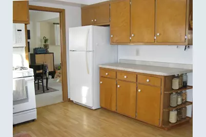 2021  Garfield Ave, Sheboygan, WI 53081 - Photo 7