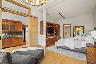 730 N Plankinton Ave, Milwaukee, WI 53203 - Photo 21