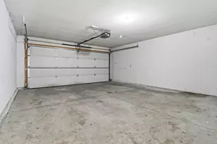 622 Shepherds Dr, West Bend, WI 53090 - Photo 21