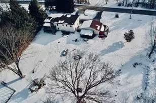 311 S Lapham Peak Rd, Delafield, WI 53018 - Photo 27