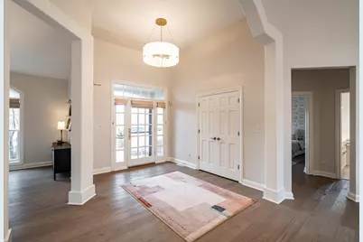 5419 W Bayberry Pkwy, Mequon, WI 53092 - Photo 3