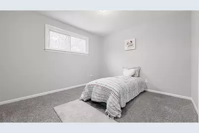 4969 N 58 St, Milwaukee, WI 53218 - Photo 13