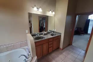 W150N7229 Paseo Ln, Menomonee Falls, WI 53051 - Photo 17