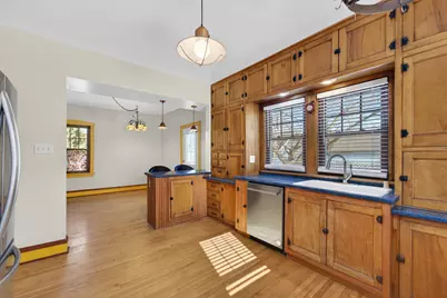 718 N 66th St, Wauwatosa, WI 53213 - Photo 21