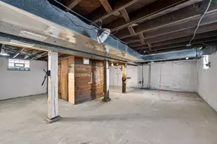 718 N 66th St, Wauwatosa, WI 53213 - Photo 13