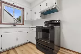 8148 S 88th St, Franklin, WI 53132 - Photo 11