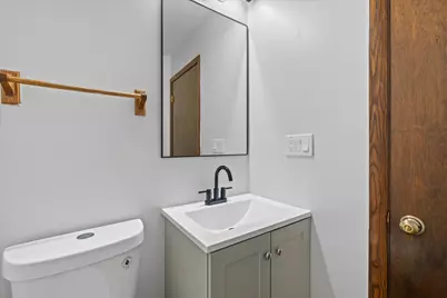 8150 S 88th St, Franklin, WI 53132 - Photo 11