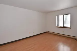 5253 N Lovers Lane Rd, Milwaukee, WI 53225 - Photo 13