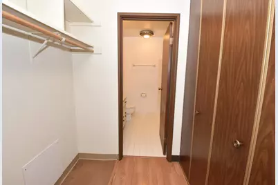 5253 N Lovers Lane Rd #219, Milwaukee, WI 53225 - Photo 17