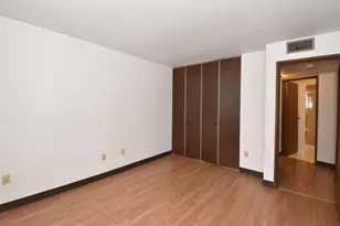 5253 N Lovers Lane Rd, Milwaukee, WI 53225 - Photo 21