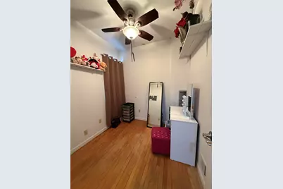 8633 W Lapham St, West Allis, WI 53214 - Photo 9