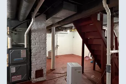 8633 W Lapham St, West Allis, WI 53214 - Photo 13